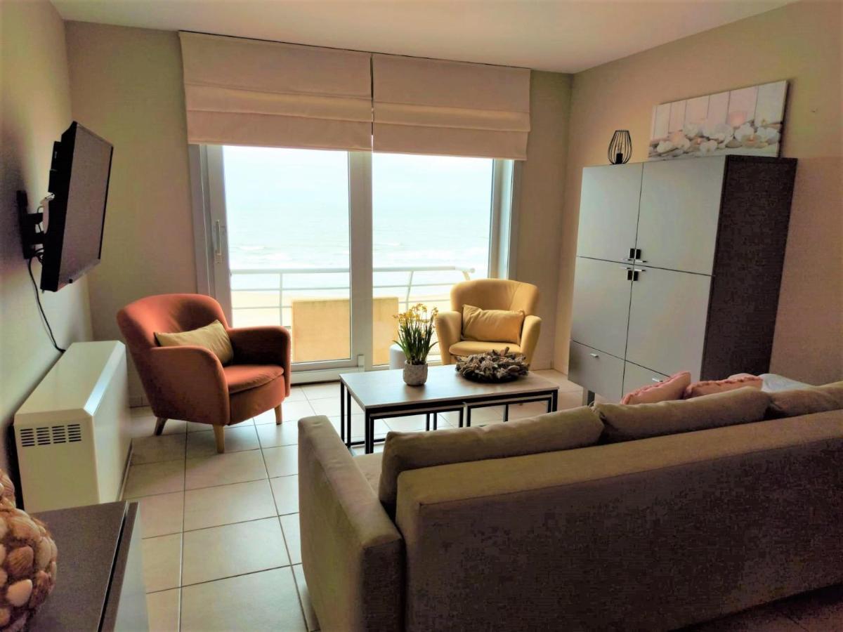 Appartement Met Zeezicht En Verwarmd Zwembad Ostende Exteriér fotografie
