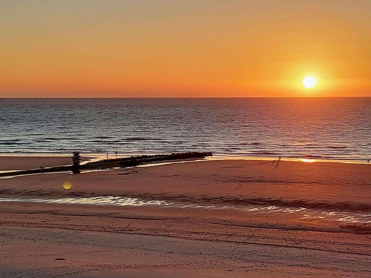 Appartement Met Zeezicht En Verwarmd Zwembad Ostende Exteriér fotografie